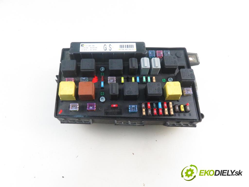 OPEL ZAFIRA B (A05) MINIVAN 2006 103,00 1.8 - Z 18 XER 1796,00 MODUL BSI 13206746 ; 13206746GS ; 5DK00866852
