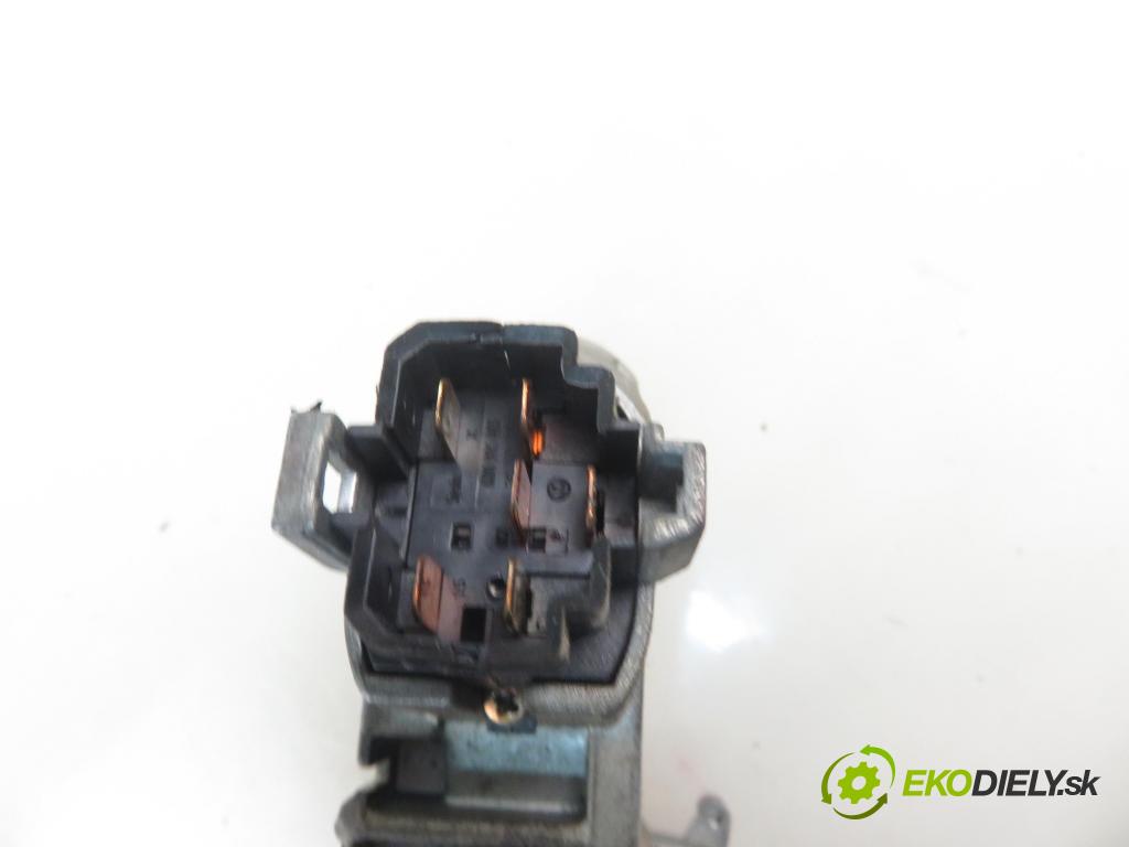 VW TRANSPORTER IV Platforma / podwozie (70E, 70L, 70M, 7DE, 7DL KABINA/PLATFORMA 1991 57,00 2.4 D 78 - AAB 2370,00 spinačka 289458 (Spínacia skrinka)