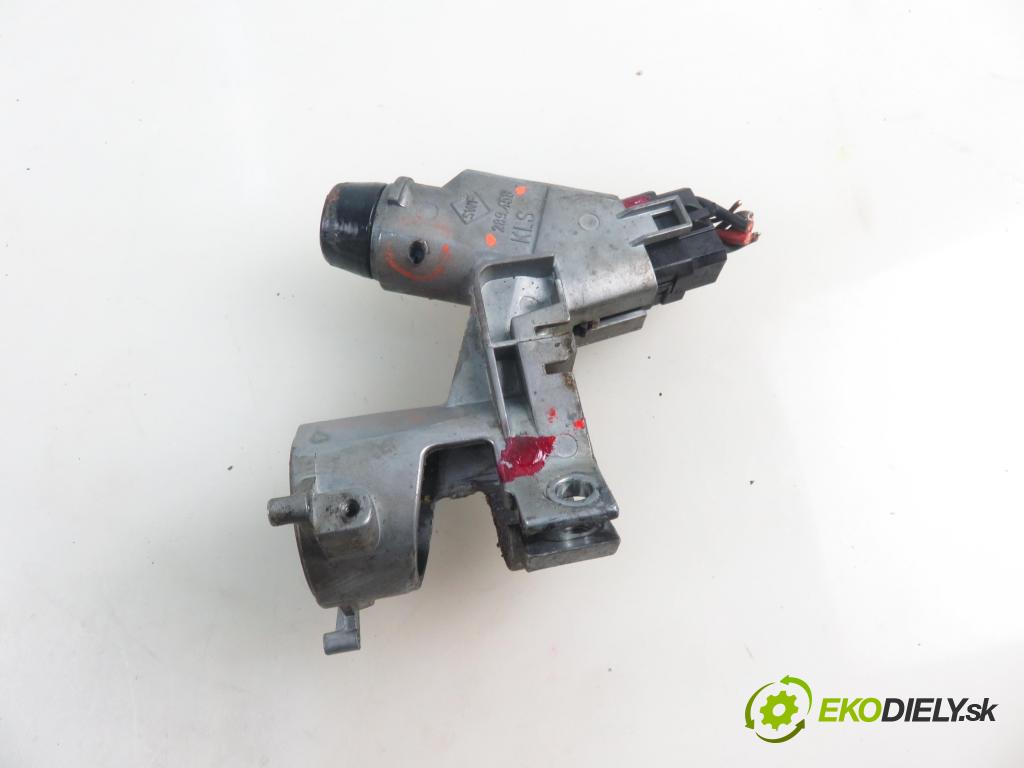 VW TRANSPORTER IV Platforma / podwozie (70E, 70L, 70M, 7DE, 7DL KABINA/PLATFORMA 1991 57,00 2.4 D 78 - AAB 2370,00 spinačka 289458 (Spínacia skrinka)