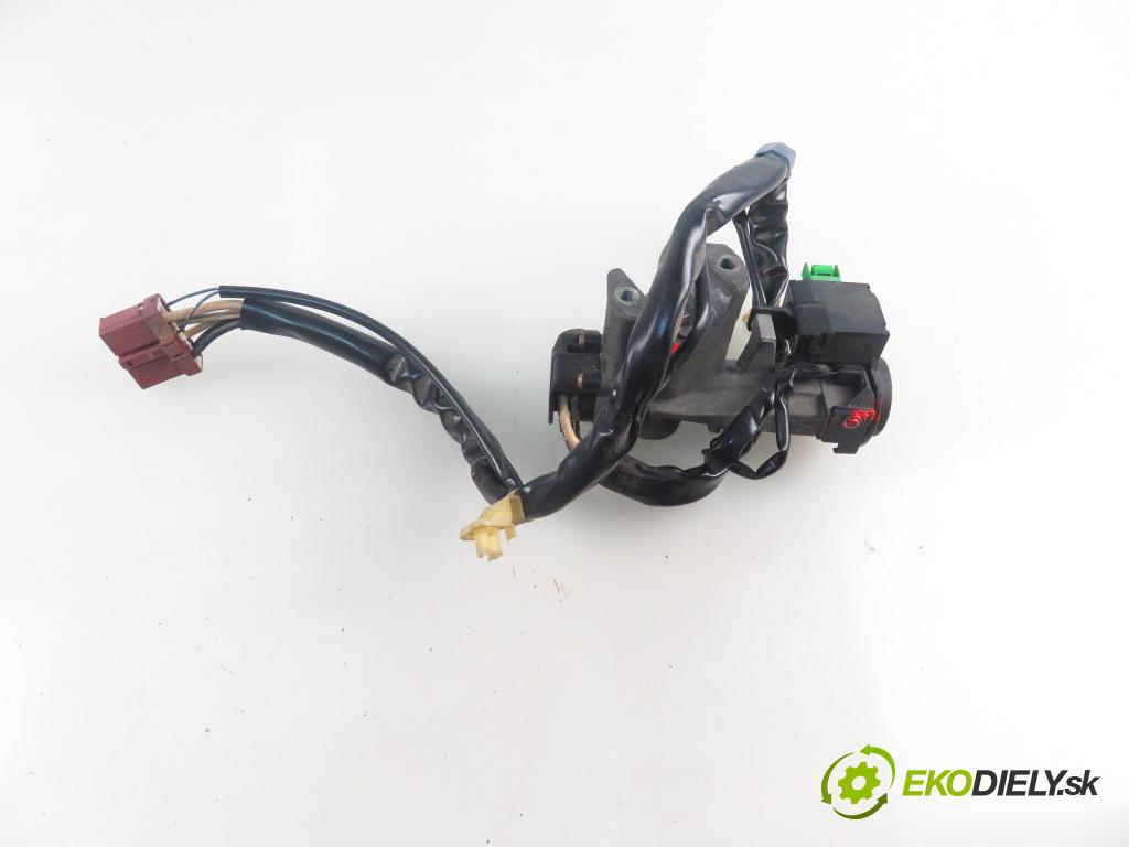 HONDA HR-V (GH) CROSSOVER 1999 77,00 1.6 16V (GH1, GH3) - D16W1 1590,00 spinačka  (Spínacia skrinka)