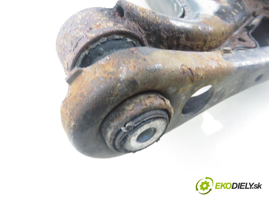 AUDI A6 (4F2, C6) SEDAN 2004 165,00 3.0 TDI quattro - BMK 2967,00 Rameno pravé zadné