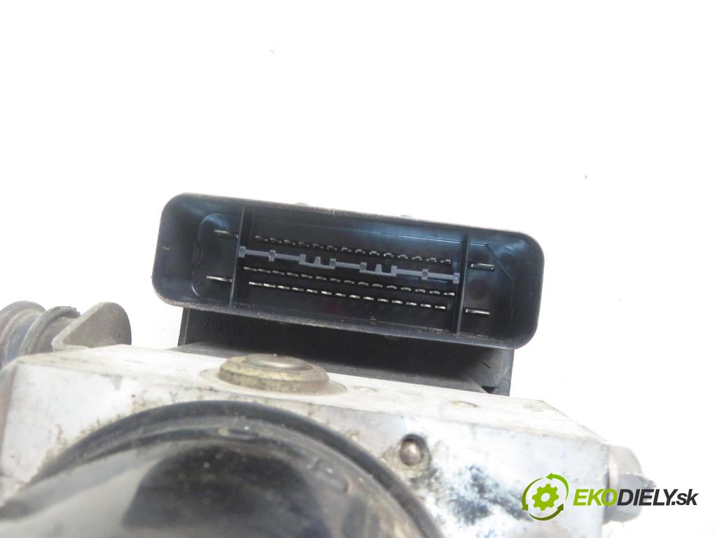 VW TOURAN (1T1, 1T2) MINIVAN 2005 77,00 1.9 TDI - BKC 1896,00 Pumpa ABS 1K0907379K ; 10096003483 ; 1K0614517H (Pumpa ABS)