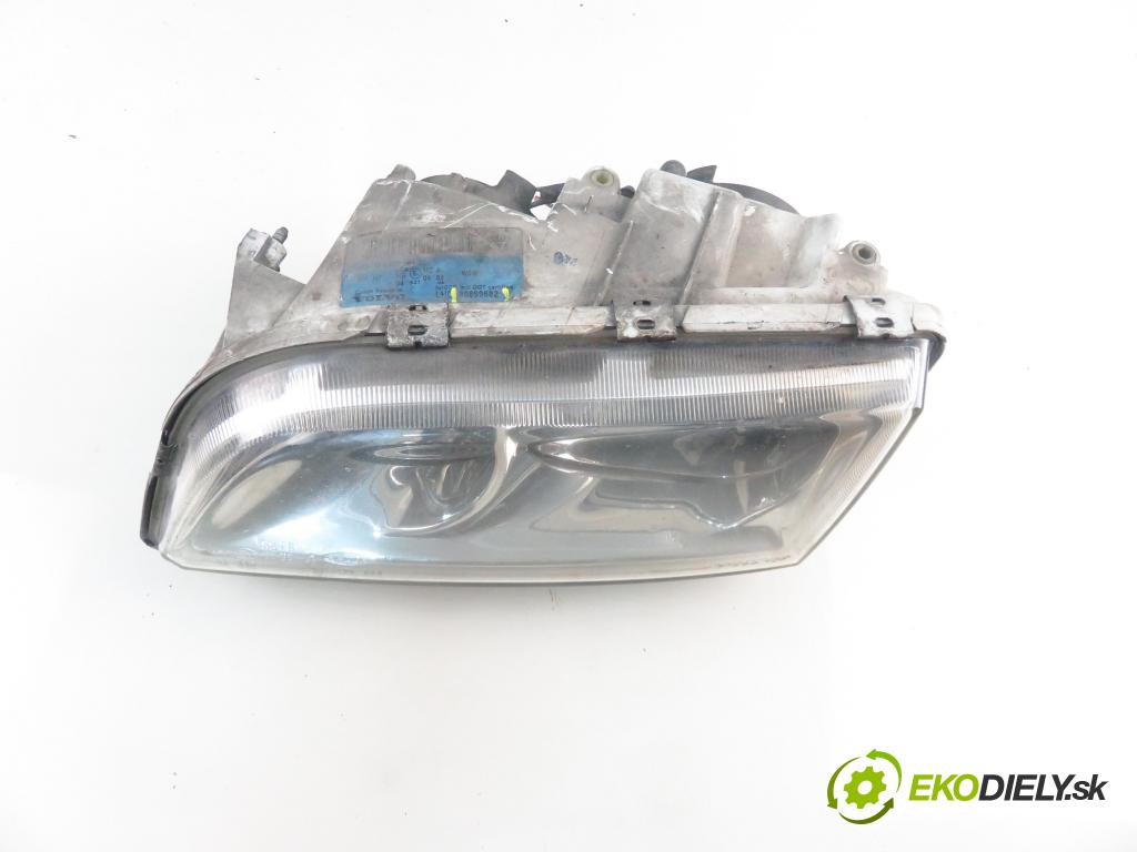 VOLVO V40 Kombi (645) KOMBI 2001 85,00 1.9 DI 116 - D 4192 T3 1870,00 světlo LP 30899682