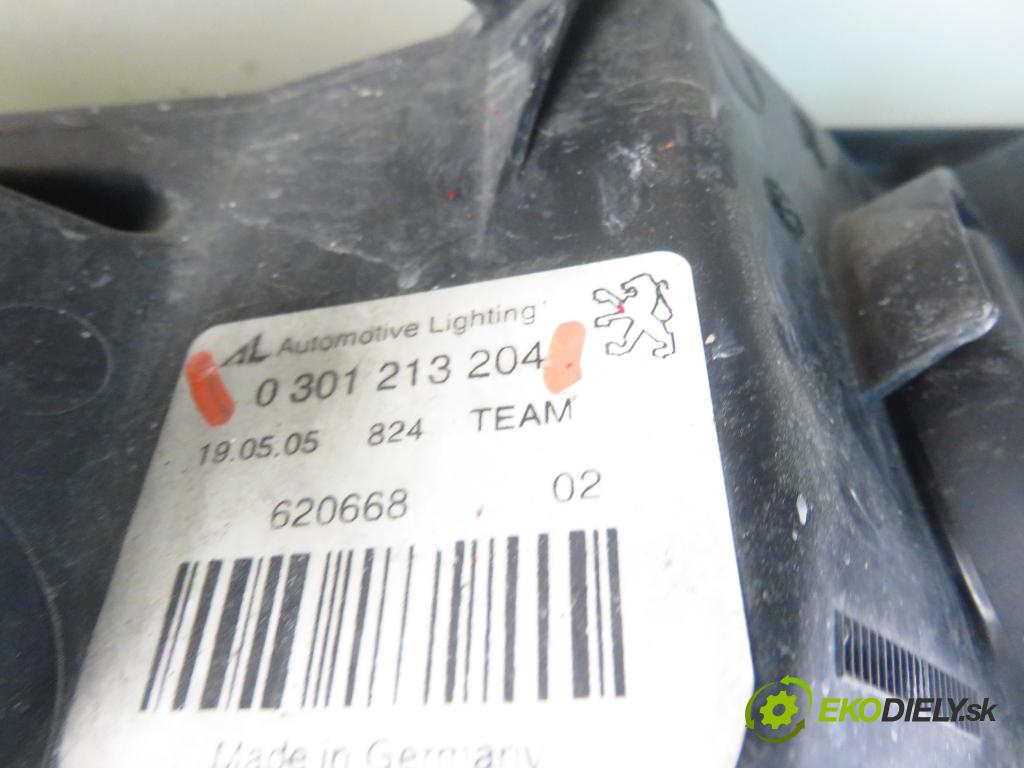 PEUGEOT 407 SW (6E_) KOMBI 2005 100,00 2.0 HDi 135 - RHR 1997,00 světlo PP 0301213204