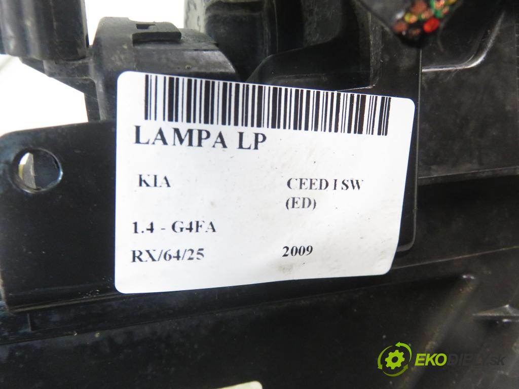 KIA CEE'D SW (ED) KOMBI 2009 80,00 1.4 109 - G4FA 1396,00 světlo LP 921011H000