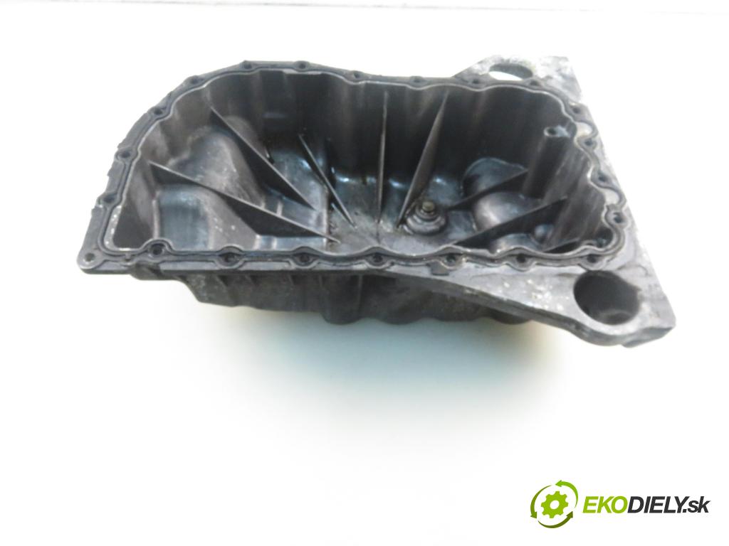 VOLVO V40 Kombi (645) KOMBI 2001 85,00 1.9 DI 116 - D 4192 T3 1870,00 Vaňa olejová 7700114034 (Olejová vaňa)