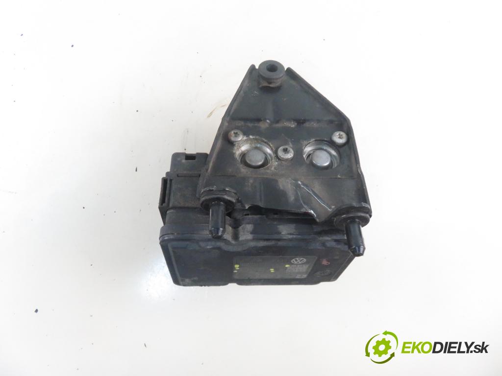 VW TOURAN (1T3) MINIVAN 2012 103,00 2.0 TDI - CFHC 1968,00 Pumpa ABS 1K0907379BJ ; 10096103523 ; 1K0614517DE (Pumpa ABS)