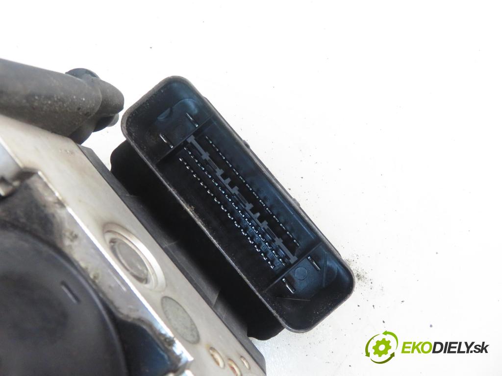 VW TOURAN (1T3) MINIVAN 2012 103,00 2.0 TDI - CFHC 1968,00 Pumpa ABS 1K0907379BJ ; 10096103523 ; 1K0614517DE (Pumpa ABS)