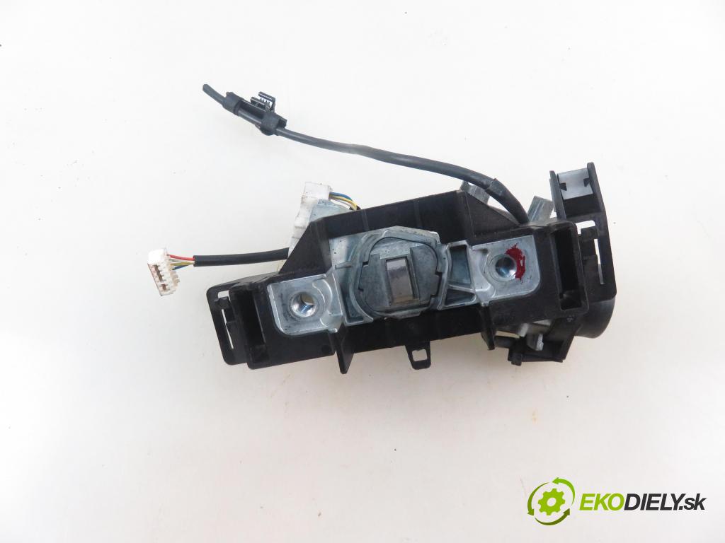 VW TOURAN (1T3) MINIVAN 2012 103,00 2.0 TDI - CFHC 1968,00 spinačka 1K0905851B ; 5K0837202AD (Spínacia skrinka)