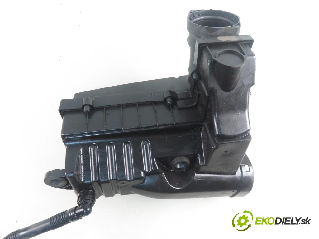 VW TOURAN (1T3) MINIVAN 2012 103,00 2.0 TDI - CFHC 1968,00 Obal filtra vzduchu 3C0129601CD ; 3C0129607BG (Obal filtra vzduchu)