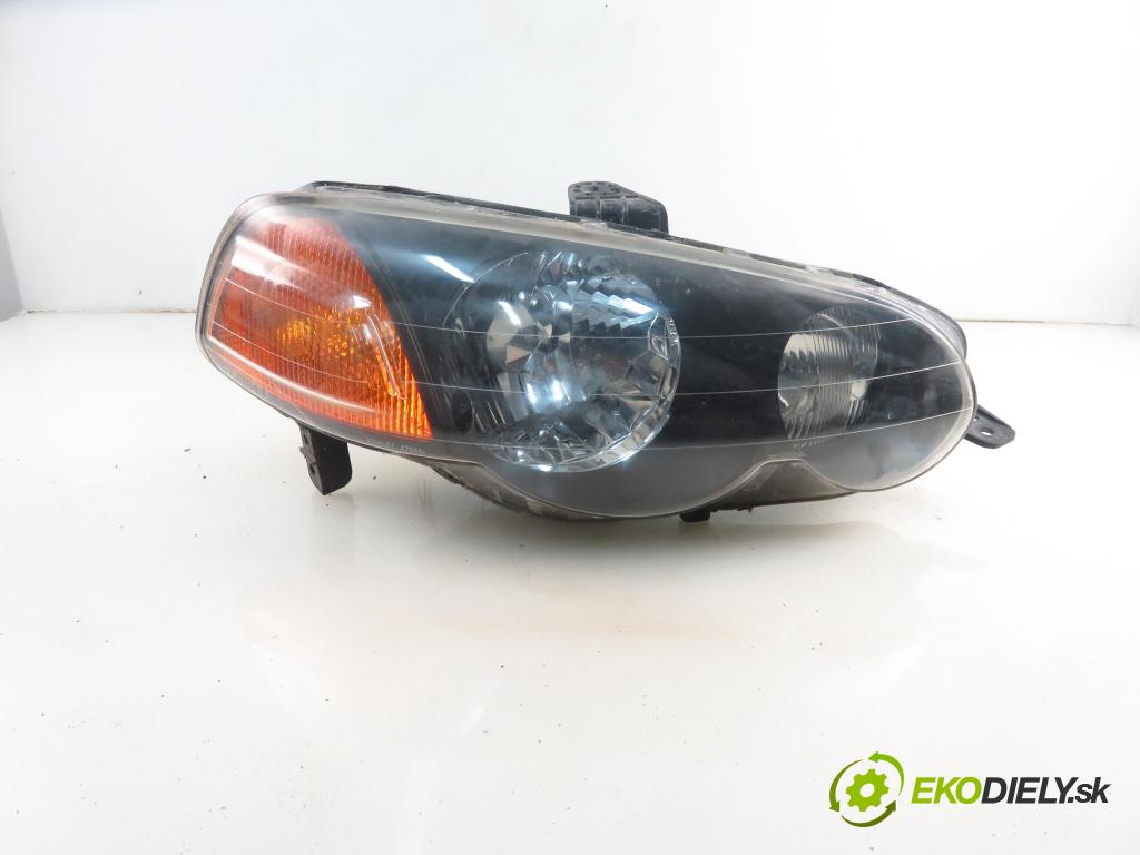 HONDA HR-V (GH) CROSSOVER 1999 77,00 1.6 16V (GH1, GH3) - D16W1 1590,00 světlo PP 