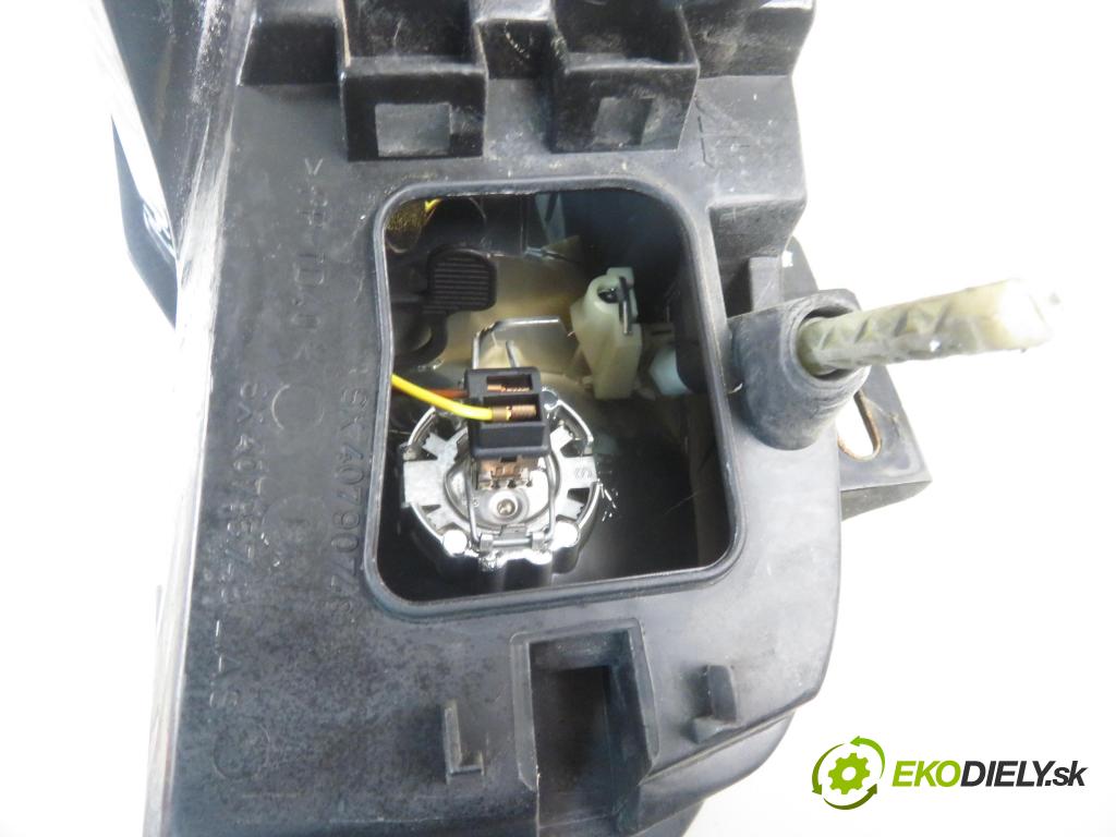 FIAT STILO (192_) HB 2002 59,00 1.2 16V 80 - 188 A5.000 1242,00 světlo LP 517127160