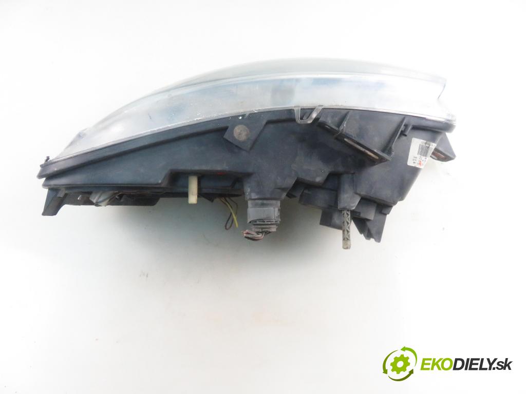 FIAT STILO (192_) HB 2002 59,00 1.2 16V 80 - 188 A5.000 1242,00 světlo LP 517127160