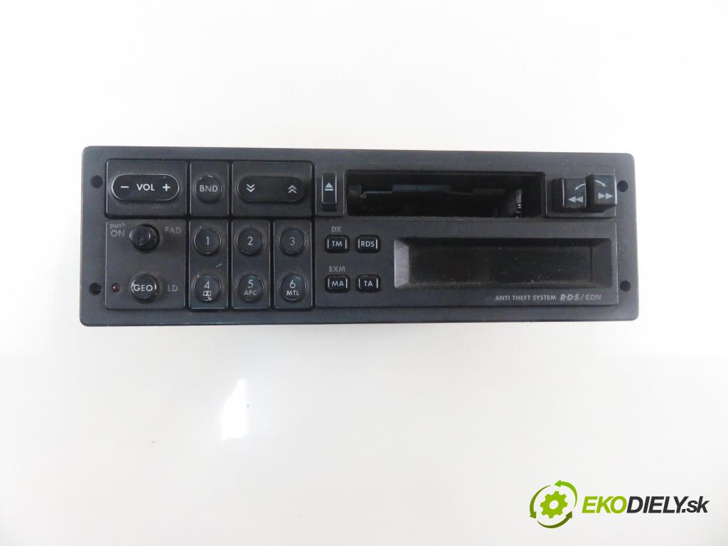 MERCEDES-BENZ Sedan (W124) SEDAN 1987 66,00 250 D 2497,00 RADIO Modul PU9833A