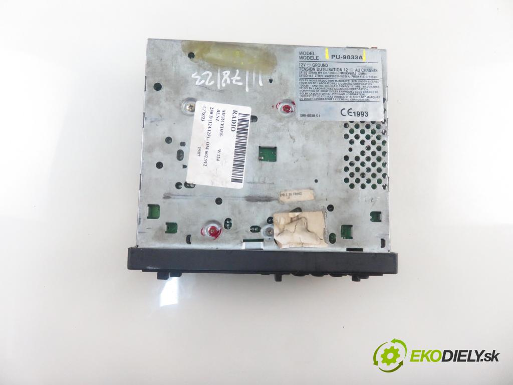 MERCEDES-BENZ Sedan (W124) SEDAN 1987 66,00 250 D 2497,00 RADIO Modul PU9833A