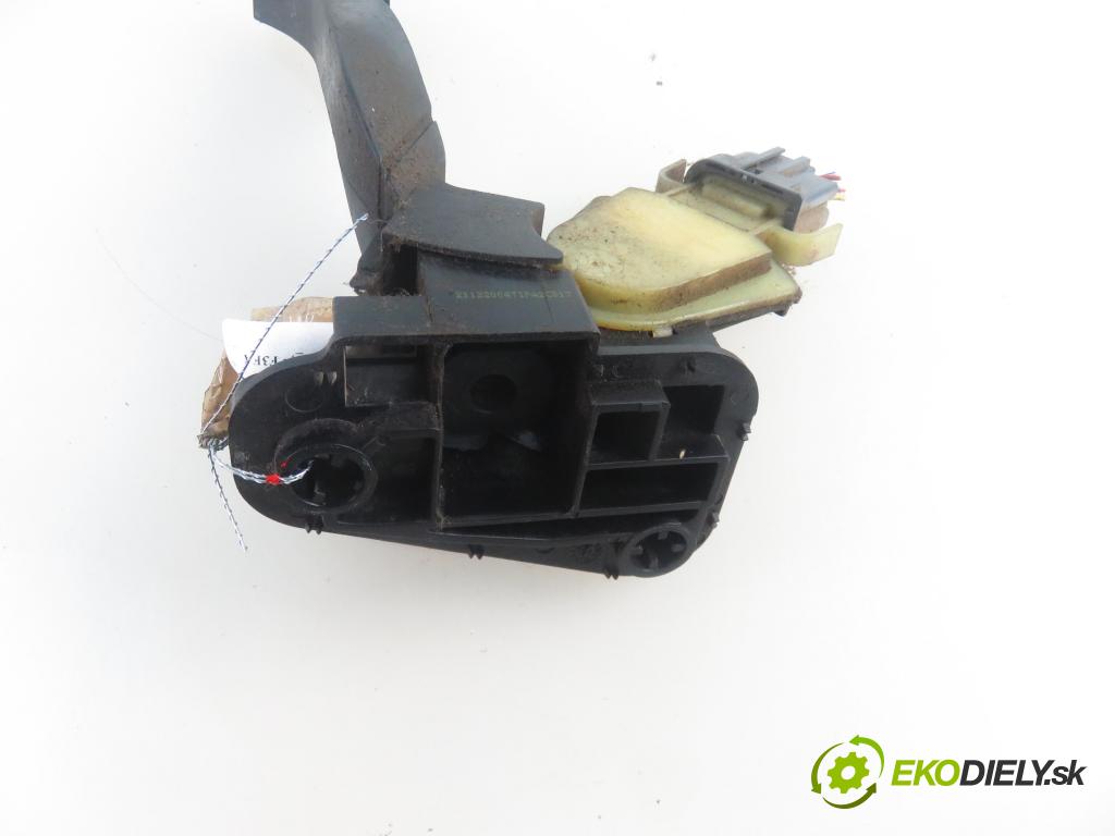 FORD TRANSIT Furgon (FA_ _) CHLODNIA 2005 63,00 2.0 DI 86 - F3FA 1998,00 Potenciometer plynu 1C119F836AC (Pedál)