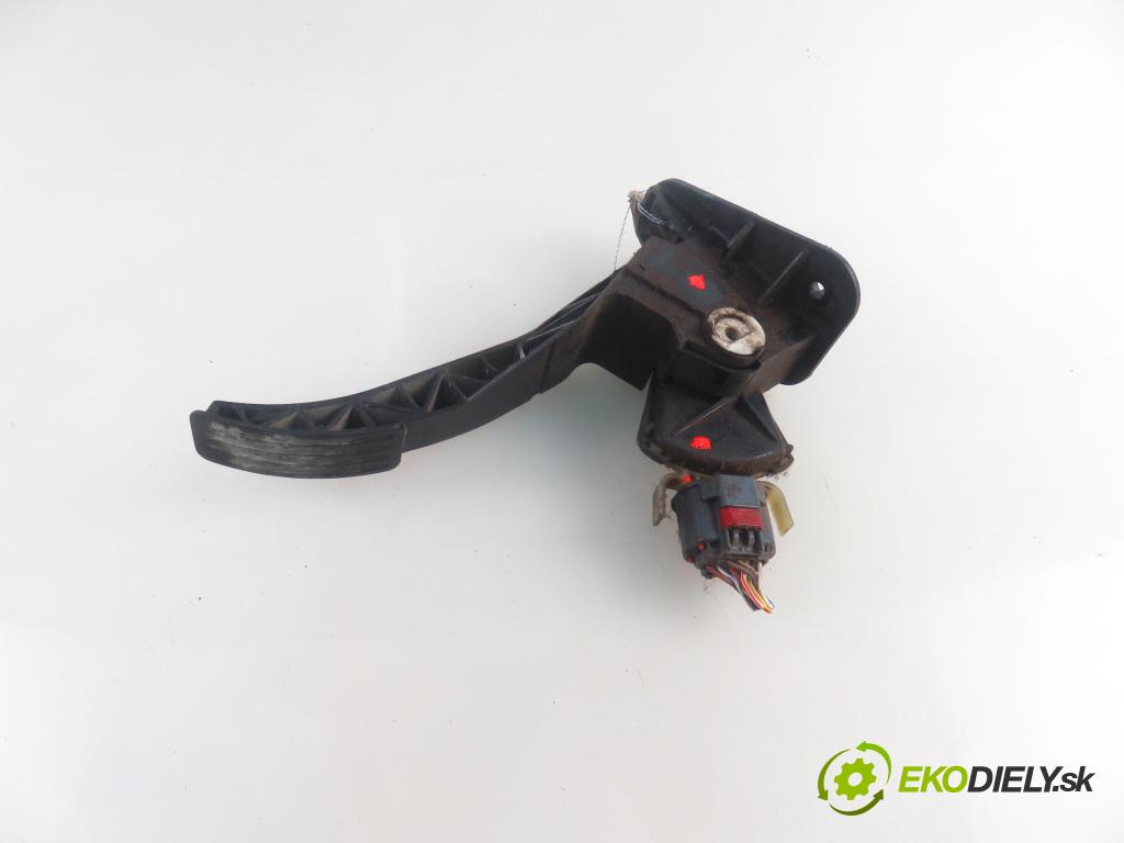 FORD TRANSIT Furgon (FA_ _) CHLODNIA 2005 63,00 2.0 DI 86 - F3FA 1998,00 Potenciometer plynu 1C119F836AC (Pedál)