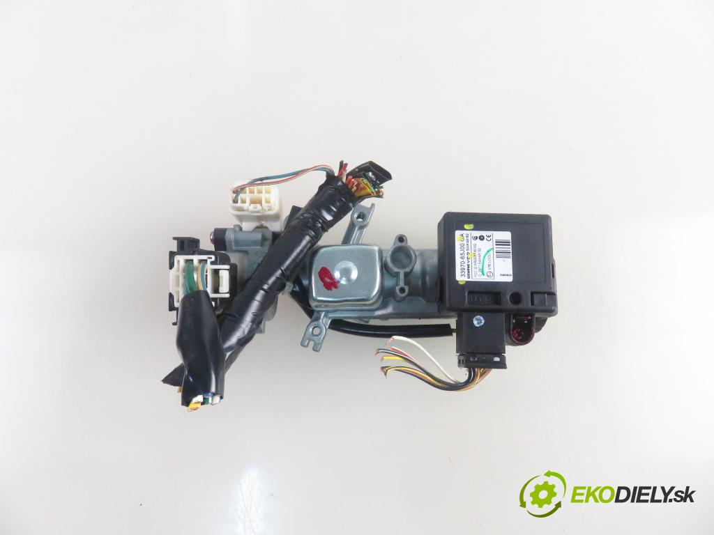 SUZUKI SX4 (EY, GY) CROSSOVER 2008 79,00 1.6 VVT 4x4 (RW 416) 107 - M16A 1586,00 spinačka SLS18 ; 3397065J00 ; 5WK49182 (Spínacia skrinka)