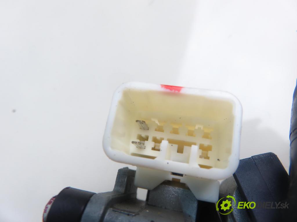 SUZUKI SX4 (EY, GY) CROSSOVER 2008 79,00 1.6 VVT 4x4 (RW 416) 107 - M16A 1586,00 spinačka SLS18 ; 3397065J00 ; 5WK49182 (Spínacia skrinka)