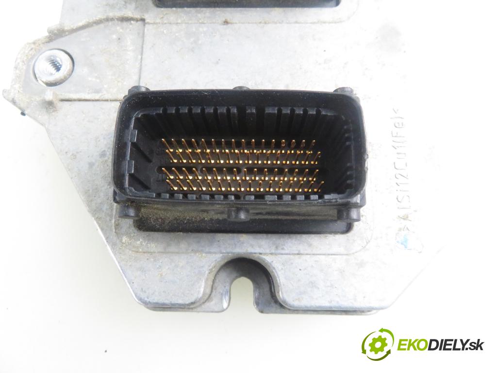 OPEL VECTRA C (Z02) LIFTBACK 2005 90,00 1.8 16V 122 - Z 18 XE 1796,00 Riadiaca jednotka Motor 55557540 ; 5WK9441