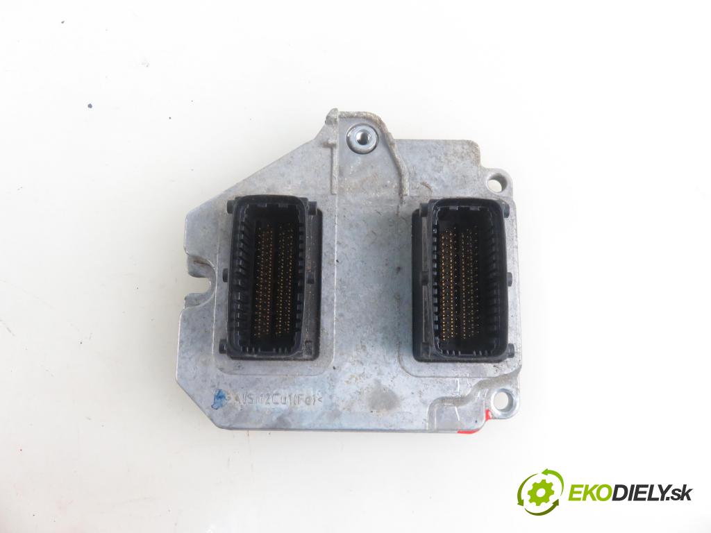 OPEL VECTRA C (Z02) LIFTBACK 2005 90,00 1.8 16V 122 - Z 18 XE 1796,00 Riadiaca jednotka Motor 55557540 ; 5WK9441