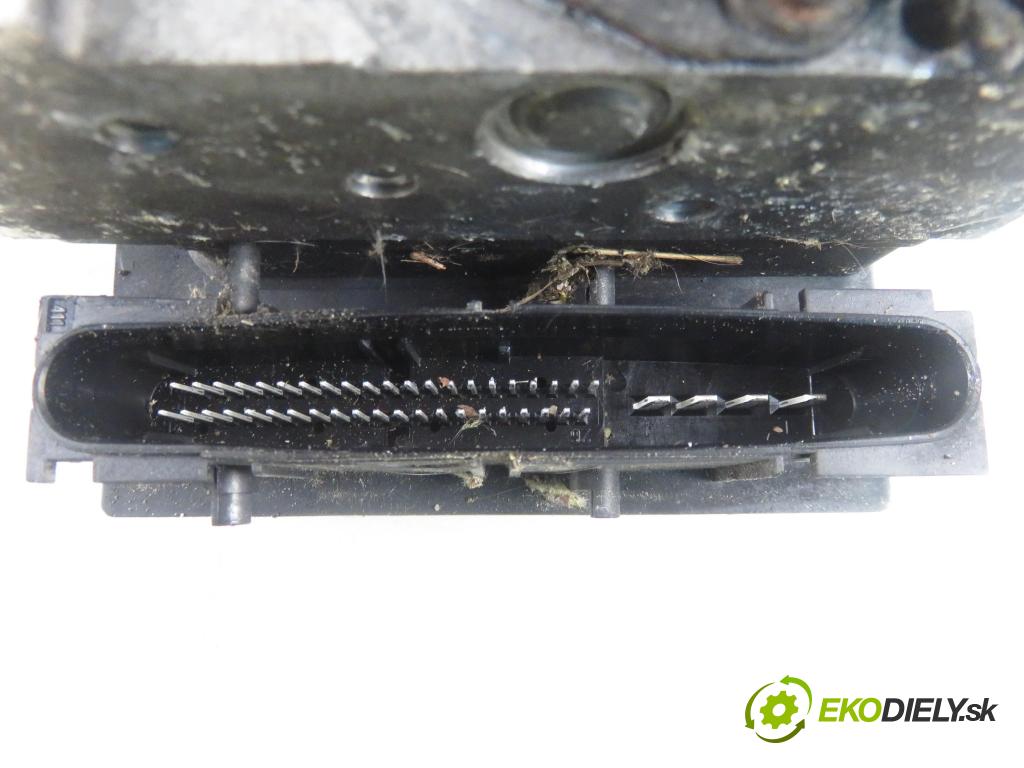 KIA SORENTO I (JC) SUV 2007 103,00 2.5 CRDi 140 - D4CB 2497,00 Pumpa ABS 0265950564 ; 589103E500 ; 0265235110 (Pumpa ABS)