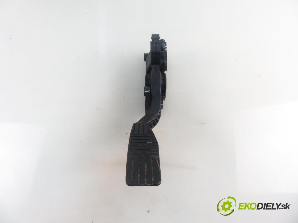 CHEVROLET CAPTIVA (C100, C140) SUV 2012 135,00 2.2 D 4WD 184 - Z 22 D1 2231,00 Potenciometer plynu 20905699 (Pedál)