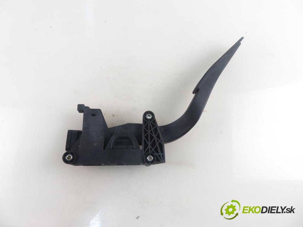 CHEVROLET CAPTIVA (C100, C140) SUV 2012 135,00 2.2 D 4WD 184 - Z 22 D1 2231,00 Potenciometer plynu 20905699 (Pedál)