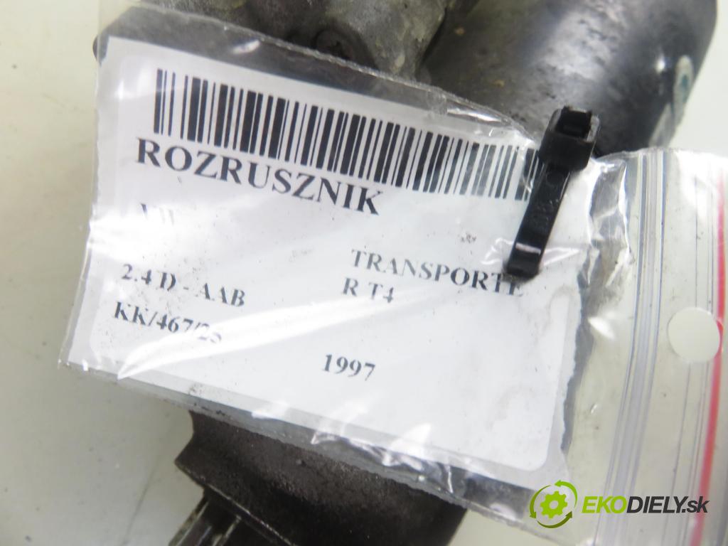 VW TRANSPORTER IV Skrzynia (70XA) FURGON 1997 57,00 2.4 D 78 - AAB 2370,00 Štartér  (Štartér)