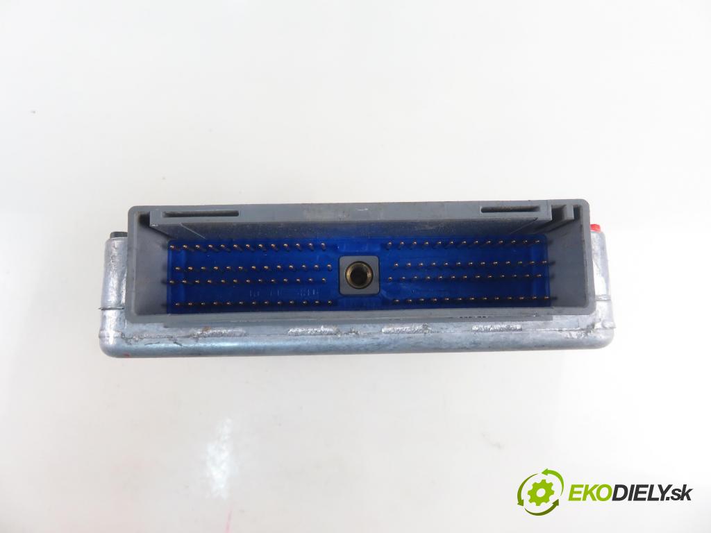 FORD TRANSIT Furgon (FA_ _) CHLODNIA 2005 63,00 2.0 DI 86 - F3FA 1998,00 Riadiaca jednotka Motor 3C1A12A650EE