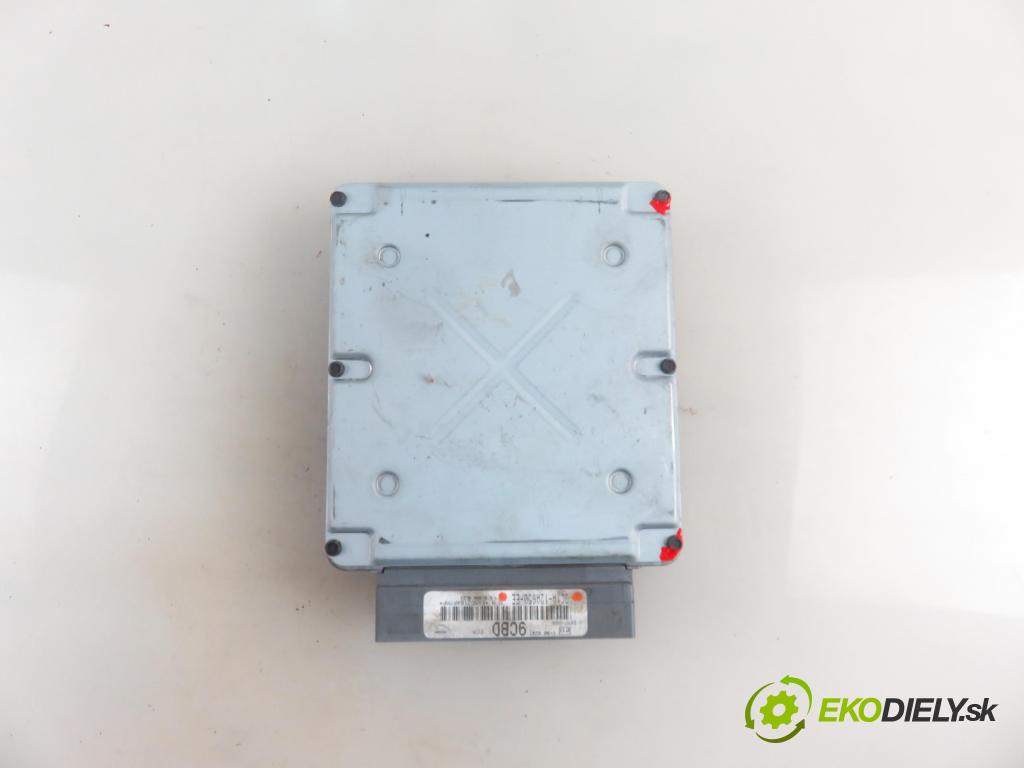 FORD TRANSIT Furgon (FA_ _) CHLODNIA 2005 63,00 2.0 DI 86 - F3FA 1998,00 Riadiaca jednotka Motor 3C1A12A650EE