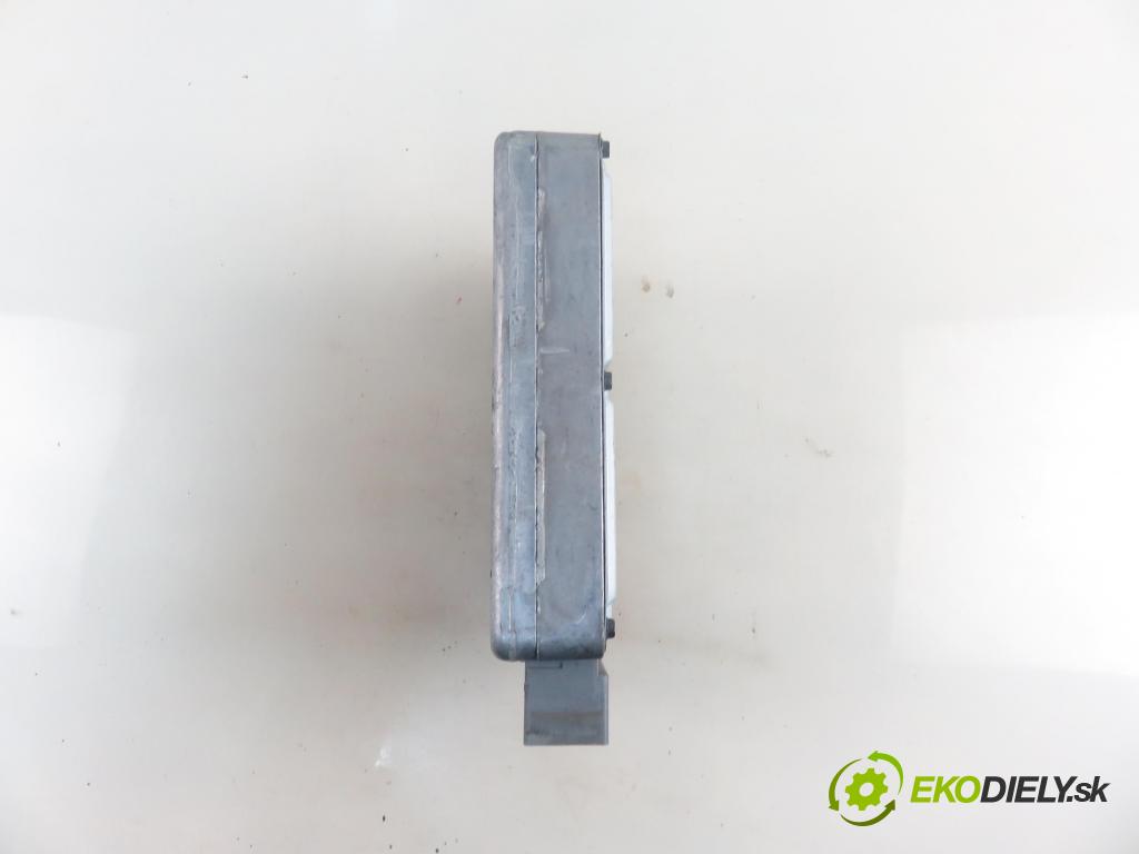 FORD TRANSIT Furgon (FA_ _) CHLODNIA 2005 63,00 2.0 DI 86 - F3FA 1998,00 Riadiaca jednotka Motor 3C1A12A650EE