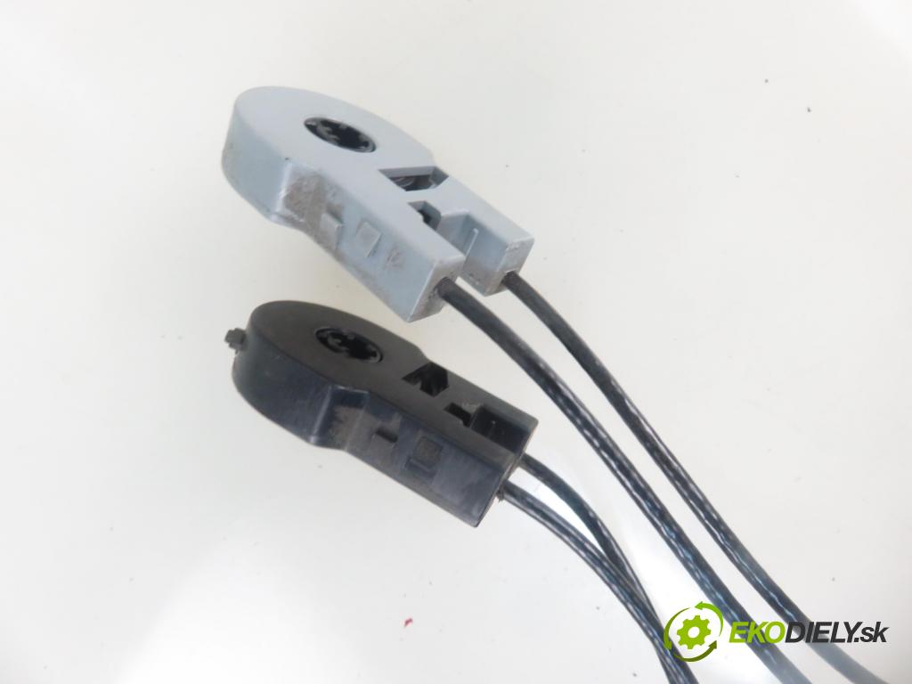 FORD FOCUS (DAW, DBW) HB 2002 74,00 1.6 16V 100 - FYDA 1596,00 Panel kúrenia KLIMATIZACE: 1S4H18C419BA ; 98AB18C419AF