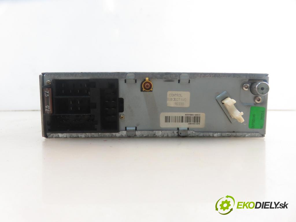 AUDI A4 (8E2, B6) SEDAN 2003 74,00 1.9 TDI PD 101 - AVB 1896,00 RADIO CD 8E0035186