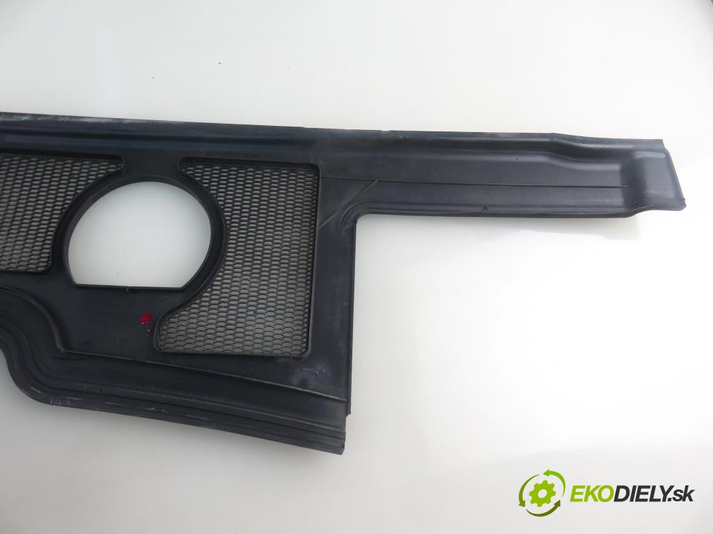 AUDI A4 (8E2, B6) SEDAN 2003 74,00 1.9 TDI PD 101 - AVB 1896,00 Torpédo, plast pod čelné okno 8E1819417B (Torpédo)