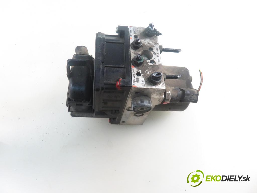 AUDI A4 (8E2, B6) SEDAN 2003 74,00 1.9 TDI PD 101 - AVB 1896,00 Pumpa ABS 0265950011 ; 0265225048 ; 8E0614517 (Pumpa ABS)