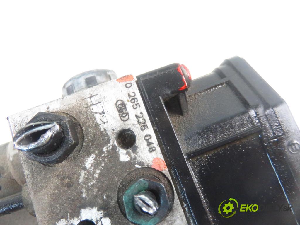 AUDI A4 (8E2, B6) SEDAN 2003 74,00 1.9 TDI PD 101 - AVB 1896,00 Pumpa ABS 0265950011 ; 0265225048 ; 8E0614517 (Pumpa ABS)