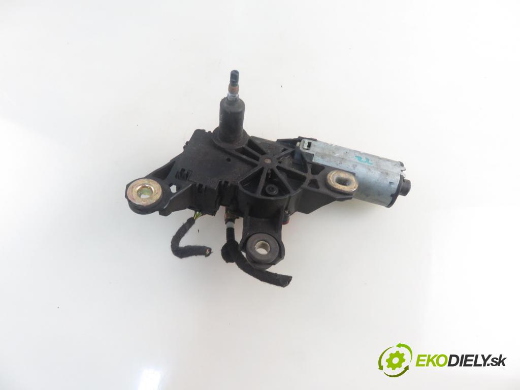 AUDI A3 (8L1) HB 2001 75,00 1.6 - AVU 1595,00 motorek stěrače ZADNÍ: 8L0955711B
