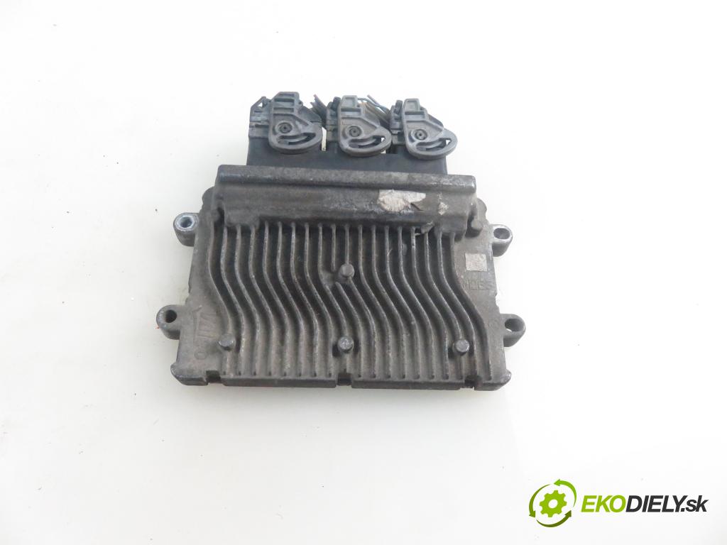 PEUGEOT 206 liftback (2A/C) HB 2001 55,00 1.4 75 - KFW 1360,00 Riadiaca jednotka Motor SW9663394480 ; 215859444A