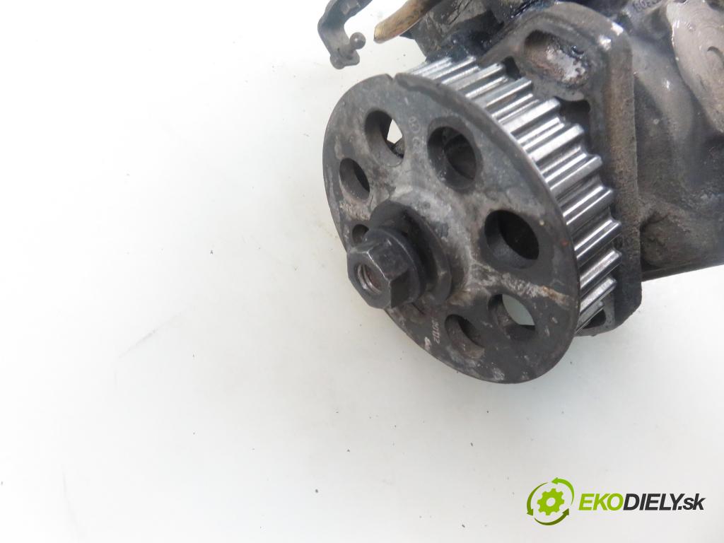 VW TRANSPORTER IV Skrzynia (70XA) FURGON 1997 57,00 2.4 D 78 - AAB 2370,00 Pumpa vstrekovacia 0460485003 ; 074130107E (Vstrekovacie čerpadlo)