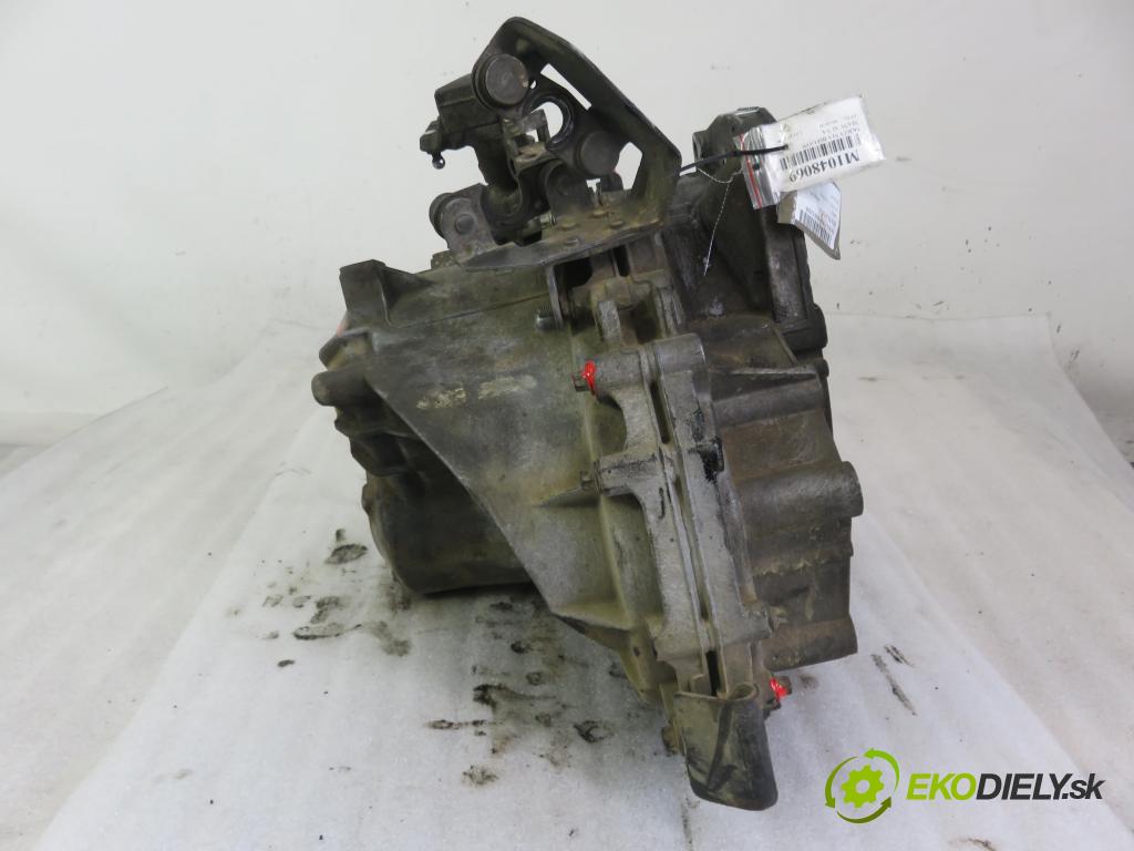 OPEL SIGNUM HB 2004 110,00 1.9 CDTI 150 1910,00 Prevodovka MANUALNA F40