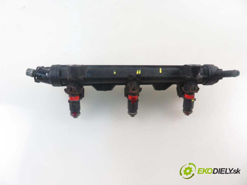 SKODA FABIA II Combi (545) KOMBI 2010 51,00 1.2 - CGPA 1198,00 Lišta vstrekovacia 03E906031C ; 03E133320A ; 03E133319E (Vstrekovacia lišta)