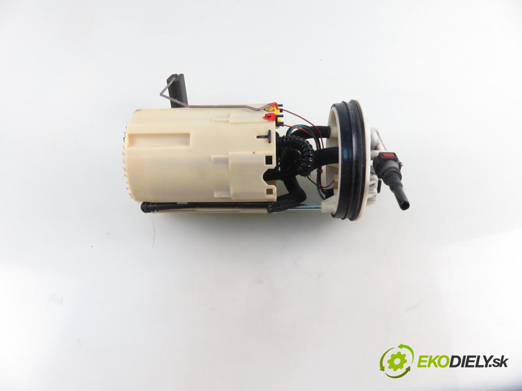 NISSAN PRIMERA (P12) LIFTBACK 2003 85,00 1.8 - QG18DE 1769,00 pumpa paliva 0580313101