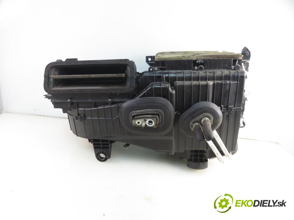 FORD S-MAX II (CJ, WA6) MINIVAN 2016 132,00 2.0 TDCi 180 - T8CJ 1997,00 Výhrevné teleso, radiátor kúrenia klimatizácie DS7H19B555CK