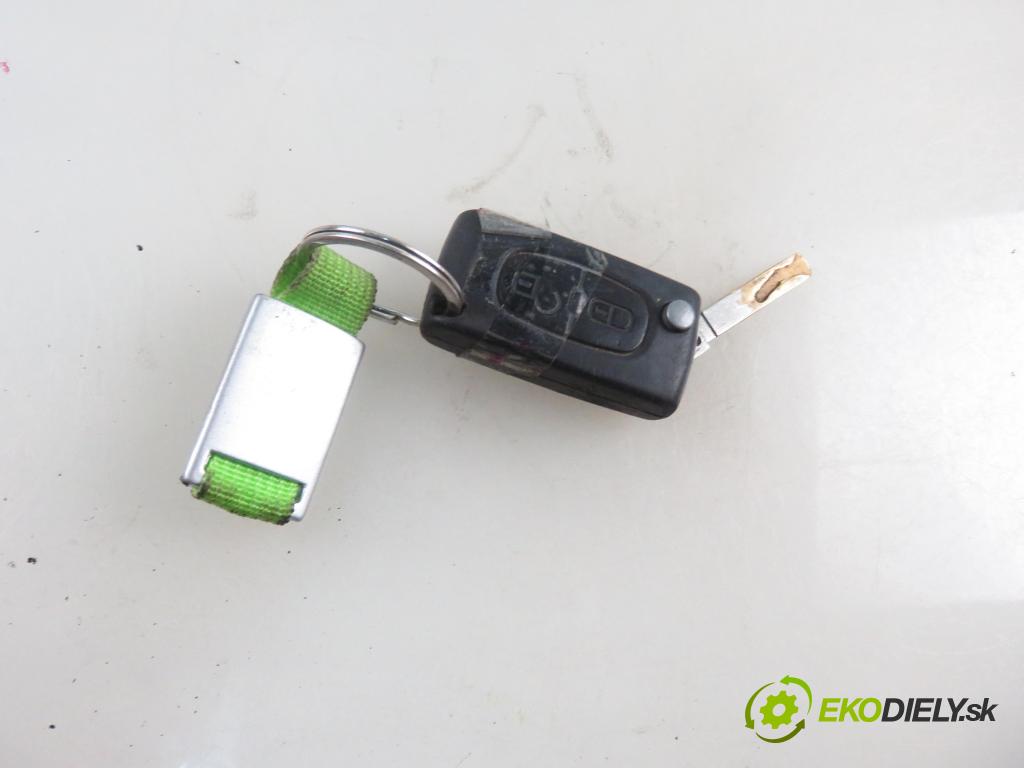 PEUGEOT PARTNER Tepee KOMBIVAN 2010 68,00 1.6 e-HDi 90 8V - 9HP (DV6DTED) 1560,00 spinačka N0502455 ; 9663123280 (Spínacia skrinka)