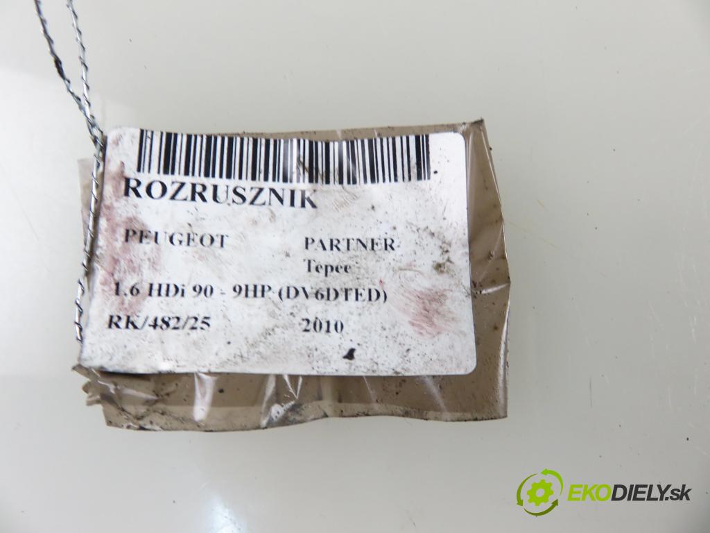 PEUGEOT PARTNER Tepee KOMBIVAN 2010 68,00 1.6 e-HDi 90 8V - 9HP (DV6DTED) 1560,00 Štartér TS22E26 (Štartér)