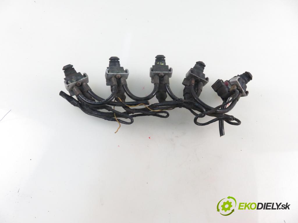 VOLVO S60 I (384) SEDAN 2001 103,00 2.4 140 - B 5244 S2 2435,00 Lišta vstrekovacia LPG 67R010069