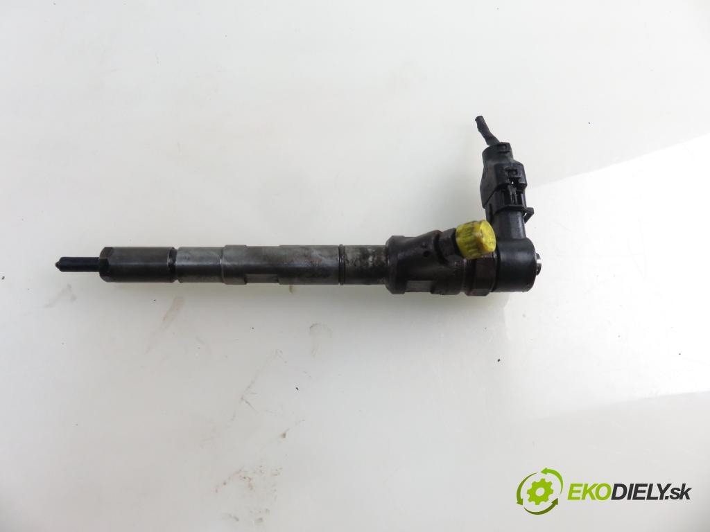 KIA SORENTO I (JC) SUV 2007 103,00 2.5 CRDi 140 - D4CB 2497,00 vstrekovač 0445110275 (Vstrekovač paliva)