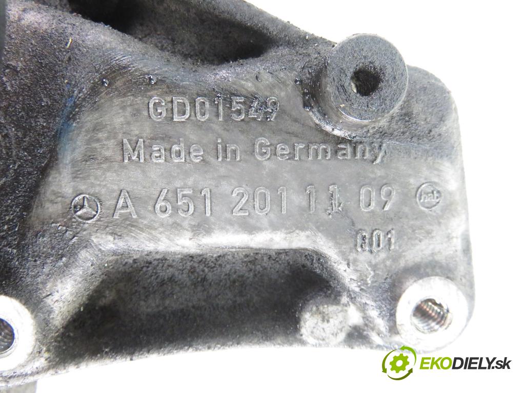 MERCEDES-BENZ KLASA C T-Model (S204) KOMBI 2011 100,00 C 200 CDI 136 (204.201) - OM 651.913 2143,00 uchycení alternátora 6512011109