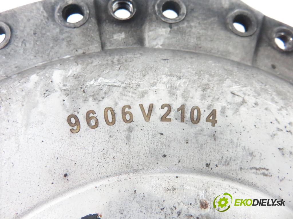 AUDI A3 (8L1) HB 1999 74,00 1.6 - AKL 1595,00 Koleso zotrvačník 9606V2104 ; 027105273D